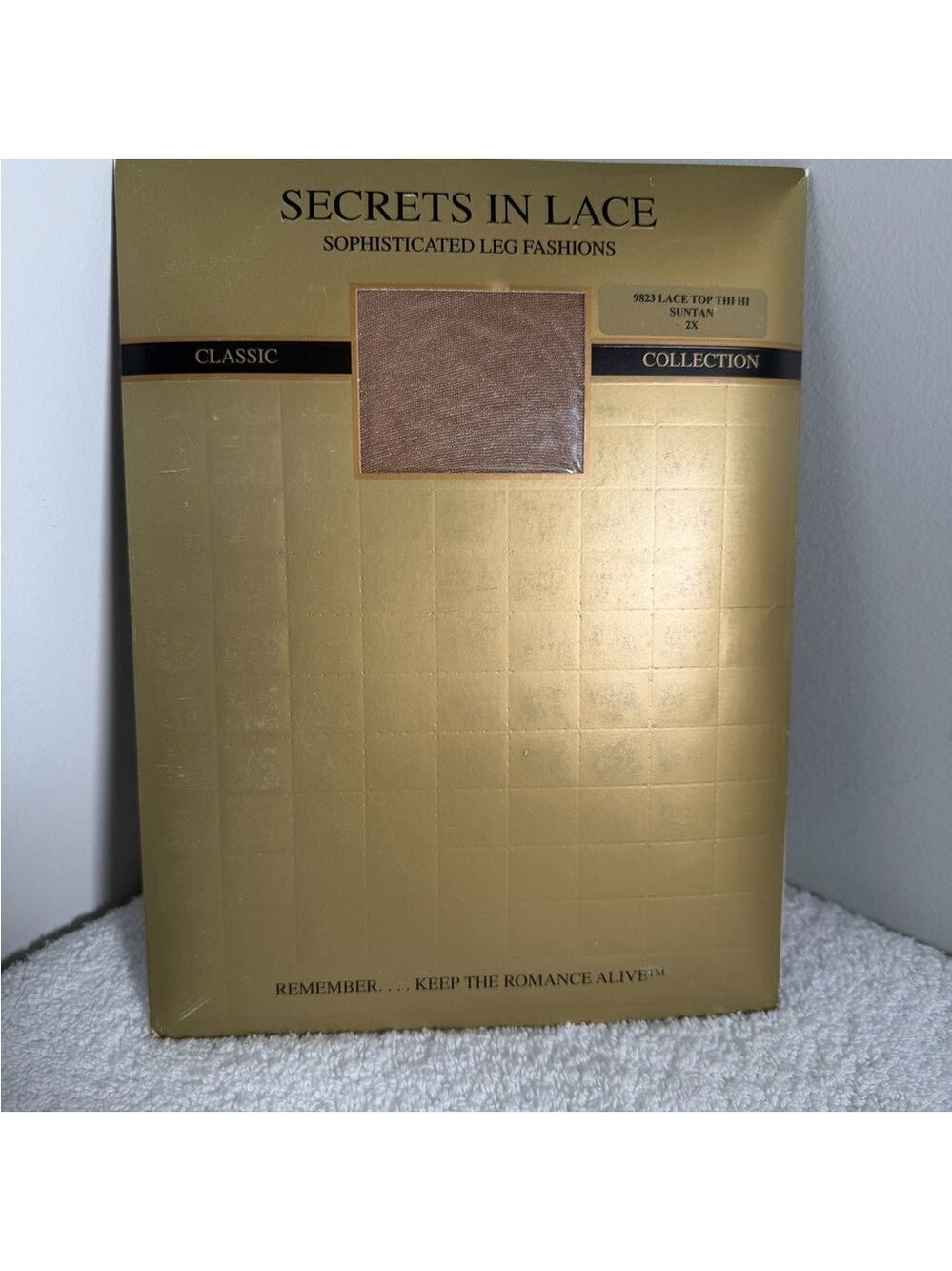 Secrets In Lace Sheer Hosiery Thigh High Suntan